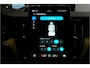Volvo XC60 2.0 T8 AWD 335kW/456pk Aut8 Recharge Ultra Bright Executive LUCHTVERING + BOWERS&WILKINS + EL.TREKHAAK + PANORAMADAK + BLIS + HEAD-UP + PILOT ASSIST + STOELVERWARMING/-VENTILATIE/-MASSAGE + ADAPT.CRUISE + 360 CAMERA + STUURVERWARMING + 21" LM-VELGEN!