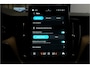 Volvo XC60 2.0 T8 AWD 335kW/456pk Aut8 Recharge Ultra Bright Executive LUCHTVERING + BOWERS&WILKINS + EL.TREKHAAK + PANORAMADAK + BLIS + HEAD-UP + PILOT ASSIST + STOELVERWARMING/-VENTILATIE/-MASSAGE + ADAPT.CRUISE + 360 CAMERA + STUURVERWARMING + 21" LM-VELGEN!