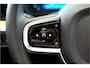 Volvo XC60 2.0 T8 AWD 335kW/456pk Aut8 Recharge Ultra Bright Executive LUCHTVERING + BOWERS&WILKINS + EL.TREKHAAK + PANORAMADAK + BLIS + HEAD-UP + PILOT ASSIST + STOELVERWARMING/-VENTILATIE/-MASSAGE + ADAPT.CRUISE + 360 CAMERA + STUURVERWARMING + 21" LM-VELGEN!
