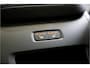 Volvo XC60 2.0 T8 AWD 335kW/456pk Aut8 Recharge Ultra Bright Executive LUCHTVERING + BOWERS&WILKINS + EL.TREKHAAK + PANORAMADAK + BLIS + HEAD-UP + PILOT ASSIST + STOELVERWARMING/-VENTILATIE/-MASSAGE + ADAPT.CRUISE + 360 CAMERA + STUURVERWARMING + 21" LM-VELGEN!