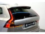 Volvo XC60 2.0 T8 AWD 335kW/456pk Aut8 Recharge Ultra Bright Executive LUCHTVERING + BOWERS&WILKINS + EL.TREKHAAK + PANORAMADAK + BLIS + HEAD-UP + PILOT ASSIST + STOELVERWARMING/-VENTILATIE/-MASSAGE + ADAPT.CRUISE + 360 CAMERA + STUURVERWARMING + 21" LM-VELGEN!