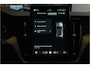 Volvo XC60 2.0 T8 AWD 335kW/456pk Aut8 Recharge Ultra Bright Executive LUCHTVERING + BOWERS&WILKINS + EL.TREKHAAK + PANORAMADAK + BLIS + HEAD-UP + PILOT ASSIST + STOELVERWARMING/-VENTILATIE/-MASSAGE + ADAPT.CRUISE + 360 CAMERA + STUURVERWARMING + 21" LM-VELGEN!