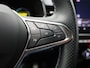 Renault Clio 1.6 E-Tech Full Hybrid 145 esprit Alpine | Pack Winter | Adaptieve Cruise Control | Blind Spot Warning | Camera | PDC Voor + Achter | Keyless | 9,3" Full-Map Navigatie i.c.m. 10" Digitaal Instrumentenpaneel | 17" LMV 'La Fleche' | Sportstoelen | Draadloze Apple Carplay & Android Auto