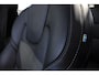 Volvo XC90 T8 Plug-in hybrid AWD Ultra Dark | Luchtvering | Panoramadak | Trekhaak | Head up display | Premium audio by Bowers&Wilkins | 360 graden camera | Verwarmbare voorstoelen met massagefunctie en ventilatie