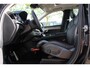 Volvo XC90 T8 Plug-in hybrid AWD Ultra Dark | Luchtvering | Panoramadak | Trekhaak | Head up display | Premium audio by Bowers&Wilkins | 360 graden camera | Verwarmbare voorstoelen met massagefunctie en ventilatie