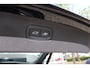 Volvo XC90 T8 Plug-in hybrid AWD Ultra Dark | Luchtvering | Panoramadak | Trekhaak | Head up display | Premium audio by Bowers&Wilkins | 360 graden camera | Verwarmbare voorstoelen met massagefunctie en ventilatie