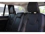 Volvo XC90 T8 Plug-in hybrid AWD Ultra Dark | Luchtvering | Panoramadak | Trekhaak | Head up display | Premium audio by Bowers&Wilkins | 360 graden camera | Verwarmbare voorstoelen met massagefunctie en ventilatie