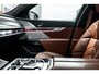 BMW i7 xDrive60 106 kWh 545 PK | Skylounge Panorama Dak | Achteras besturing | Elektrische deuren | Stoelmassage voor + achter |