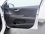 Kia Stonic 1.0 T-GDi MHEV DynamicPlusLine - Stoelverwarming - Stuurwielverwarming - Camera - AppleCarplay - Android Auto - Fabrieksgarantie tot 06-2031 of 150.000km