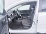 Kia Stonic 1.0 T-GDi MHEV DynamicPlusLine - Stoelverwarming - Stuurwielverwarming - Camera - AppleCarplay - Android Auto - Fabrieksgarantie tot 06-2031 of 150.000km