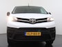 Toyota PROACE Electric Worker 136PK Automaat 3-Persoons Navi Apple Carplay Android Auto Airco Pdc DAB Bluetooth Cruise Control Regen-Lichtsensor Betonplex Vloer Wandbetimmering Schuifdeur Origineel Nederlandse Auto Dealeronderhouden