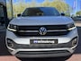 Volkswagen T-Cross 1.0 TSI 110pk Style DSG Automaat / Virtual Cockpit / Trekhaak / 17 Inch / DSG / Stoelverwarming / getint glas / Navigatie