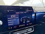 Mercedes-Benz GLB 250+ Business Solution Luxury 7p. 85.5 kWh | Night | Panoramadak | Superscreen | Memory | Massage | Trekhaak | Sfeerverlichtig |