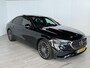 Mercedes-Benz E-klasse 300e Sport Edition | Panoramaschuifdak | Premium Plus | Rijassistentiepakket Plus | Night | Head-up display | Burmester