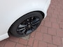 Opel Corsa 1.4-16V Black & White Edition