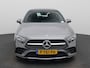Mercedes-Benz A-klasse 180 Business Solution AMG | Automaat | Panorama dak | DAB | Navigatie | Half-Leder | Virtual cockpit | Bluetooth | Parkeer sensoren | Stoel verwarming | Cruise Control | Lichtmetalen Velgen |