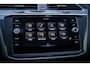 Volkswagen Tiguan Allspace 1.5 TSI R-Line Business+ | 7 persoons | Panoramadak | Leder | Trekhaak | Carplay | Stoel en stuurverw.|