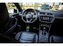 Volkswagen Tiguan Allspace 1.5 TSI R-Line Business+ | 7 persoons | Panoramadak | Leder | Trekhaak | Carplay | Stoel en stuurverw.|