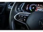 Volkswagen Tiguan Allspace 1.5 TSI R-Line Business+ | 7 persoons | Panoramadak | Leder | Trekhaak | Carplay | Stoel en stuurverw.|