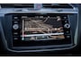Volkswagen Tiguan Allspace 1.5 TSI R-Line Business+ | 7 persoons | Panoramadak | Leder | Trekhaak | Carplay | Stoel en stuurverw.|