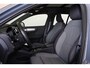 Volvo XC40 T5 Recharge Inscription - Panorama/schuifdak - IntelliSafe Assist - Harman/Kardon audio - Parkeercamera achter - Verwarmde voorstoelen & stuur - Parkeersensoren voor & achter - Elektr. bedienb. voorstoelen met geheugen links - Inklapbare trekhaak - 19' LMV