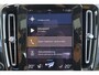 Volvo XC40 T5 Recharge Inscription - Panorama/schuifdak - IntelliSafe Assist - Harman/Kardon audio - Parkeercamera achter - Verwarmde voorstoelen & stuur - Parkeersensoren voor & achter - Elektr. bedienb. voorstoelen met geheugen links - Inklapbare trekhaak - 19' LMV