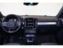 Volvo XC40 T5 Recharge Inscription - Panorama/schuifdak - IntelliSafe Assist - Harman/Kardon audio - Parkeercamera achter - Verwarmde voorstoelen & stuur - Parkeersensoren voor & achter - Elektr. bedienb. voorstoelen met geheugen links - Inklapbare trekhaak - 19' LMV