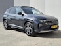 Hyundai Tucson 1.6 T-GDI PHEV N Line Sky Edition 4WD / Fabrieksgarantie tot 05-2027 / Dealer onderhouden / Afn. trekhaak 1.350 kg / Elektrische klep / Stuur- & stoelverwarming / Navigatie / Apple Carplay Android / 19" LM wielen / Krell Audio Systeem /