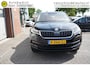 Skoda Kodiaq 1.5 TSI 150PK BUSINESS EDITION DEC 2020 ORIGINEEL NEDERLANDS 5 PERSOONS CAMERA TREKHAAK LEDER/ALCANTARA 19INCH 4X ALL SEASON NAVI ANDROID/APPLECARPLAY ADAPTIEVE CRUISE CLIMA STOEL+STUUR+VOORRUITVERWARMING ENZ...