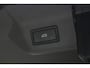 Volkswagen Multivan 1.4 eHybrid 7p. Pano Navi Camera ACC PDC Elektr. bedienbare schuifdeuren Elektr. bedienbare achterklep Stoelverwarming Climate voor & achter Cruise C. LM velgen BTW auto!