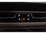 Volkswagen Multivan 1.4 eHybrid 7p. Pano Navi Camera ACC PDC Elektr. bedienbare schuifdeuren Elektr. bedienbare achterklep Stoelverwarming Climate voor & achter Cruise C. LM velgen BTW auto!
