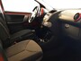 Toyota Aygo 1.0 VVT-i Comfort Orange | Airco | Elektrische ramen voor | Centrale deurvergrendeling met afstandsbediening | Opbergvak dashboard |