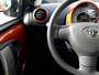 Toyota Aygo 1.0 VVT-i Comfort Orange | Airco | Elektrische ramen voor | Centrale deurvergrendeling met afstandsbediening | Opbergvak dashboard |