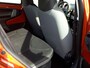 Toyota Aygo 1.0 VVT-i Comfort Orange | Airco | Elektrische ramen voor | Centrale deurvergrendeling met afstandsbediening | Opbergvak dashboard |
