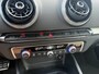 Audi A3 Sportback 35 TFSI CoD Sport S Line | Navigatie | Parkeersensoren | 18 Inch Lichtmetalen Velgen | Climate Control |