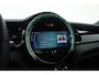 MINI Cooper S 3-Deurs 2.0 Classic | Rijklaar! | Dig. Cockpit | Stoelverw. | Camera+PDC | Sfeerverl. | Piano Black ext. | Cruise | NAV+CarPlay | Climate | Keyless | LED | 17'' V