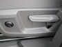 Volkswagen Multivan 1.5 eHybrid L1 Economy Business 4Motion | Wegklapbare trekhaak | Sluithulp achterklep | Armleuning voorstoelen | Familie pakket | zitopstelling 2-2-3 met Vis a Vis |