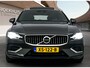 Volvo V60 2.0 T8 Twin Engine AWD Inscription | Panoramadak | Harman en Cardon | Blis | PDC V+A en camera | Adaptie Cruiscontrol | Lederen bekleding-Stoelverwarming |