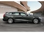 Volvo V60 2.0 T8 Twin Engine AWD Inscription | Panoramadak | Harman en Cardon | Blis | PDC V+A en camera | Adaptie Cruiscontrol | Lederen bekleding-Stoelverwarming |
