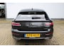 Volkswagen Arteon Shooting Brake 1.4 TSI eHybrid R-Line Business+ | Incl. 12 maanden Garantie | SoH 92% | Dealer onderhouden | Panorama dak | Stoelmassage | Stoelverwarming V+A | Stuurverwarming | Elektrisch verstelbare stoelen met memory | Elektrisch wegklapbare trekhaak | Elektrische kofferbakklep | Adaptive cruise controle | Head-Up display | 360° Camera | Dodehoekdetectie | Apple CarPlay/Andriod Auto | Navigatie |