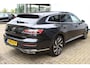 Volkswagen Arteon Shooting Brake 1.4 TSI eHybrid R-Line Business+ | Incl. 12 maanden Garantie | SoH 92% | Dealer onderhouden | Panorama dak | Stoelmassage | Stoelverwarming V+A | Stuurverwarming | Elektrisch verstelbare stoelen met memory | Elektrisch wegklapbare trekhaak | Elektrische kofferbakklep | Adaptive cruise controle | Head-Up display | 360° Camera | Dodehoekdetectie | Apple CarPlay/Andriod Auto | Navigatie |