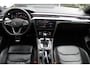 Volkswagen Arteon Shooting Brake 1.4 TSI eHybrid R-Line Business+ | Incl. 12 maanden Garantie | SoH 92% | Dealer onderhouden | Panorama dak | Stoelmassage | Stoelverwarming V+A | Stuurverwarming | Elektrisch verstelbare stoelen met memory | Elektrisch wegklapbare trekhaak | Elektrische kofferbakklep | Adaptive cruise controle | Head-Up display | 360° Camera | Dodehoekdetectie | Apple CarPlay/Andriod Auto | Navigatie |