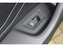 Volkswagen Arteon Shooting Brake 1.4 TSI eHybrid R-Line Business+ | Incl. 12 maanden Garantie | SoH 92% | Dealer onderhouden | Panorama dak | Stoelmassage | Stoelverwarming V+A | Stuurverwarming | Elektrisch verstelbare stoelen met memory | Elektrisch wegklapbare trekhaak | Elektrische kofferbakklep | Adaptive cruise controle | Head-Up display | 360° Camera | Dodehoekdetectie | Apple CarPlay/Andriod Auto | Navigatie |