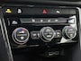 Volkswagen T-Roc 1.5 TSI Sport 150 PK | Automaat | Climate Control | Trekhaak Afneembaar | Cruise Control | Achteruitrij Camera | Half Lederen Bekleding | Navigatie | Parkeersensoren Voor + Achter |