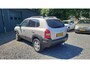 Hyundai Tucson 2.0i Dynamic 142.000km. Airco Cruise PDC Trekhaak 1400kg.
