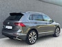 Volkswagen Tiguan 2.0 TSI 4Motion 3X R-Line | Pano | Carplay | Head-up | Trekhaak | 230PK | Dynaudio | Rijstrookassistent | Memory