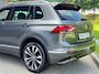 Volkswagen Tiguan 2.0 TSI 4Motion 3X R-Line | Pano | Carplay | Head-up | Trekhaak | 230PK | Dynaudio | Rijstrookassistent | Memory