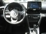 Toyota Yaris Cross Hybrid Dynamic all season parelmoer wit