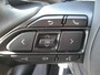 Toyota Yaris Cross Hybrid Dynamic all season parelmoer wit