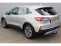 Ford Kuga 2.5-225pk PHEV Titanium. Hybride rijden voor een reëel bedrag ! Autm. airco dual, stoel-, stuur-, achterbank- en voorraamverw., navigatie, telefoonvoorb., trekhaak, metallic lak, LM wielen+ AllSeason banden etc.